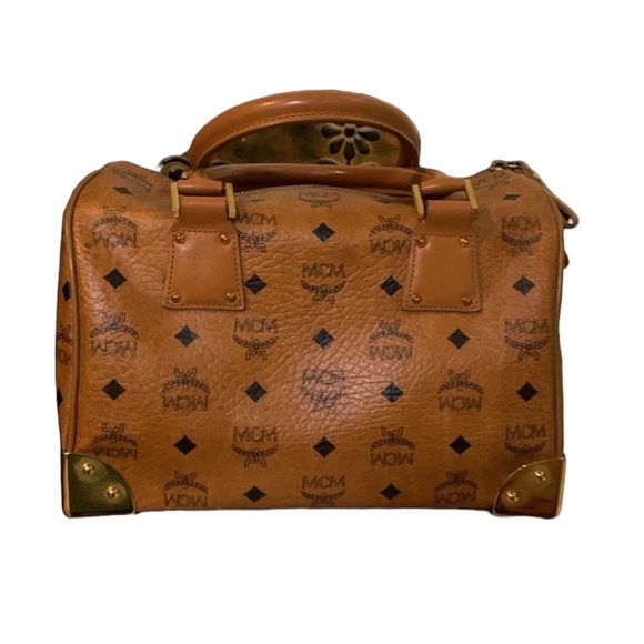 MCM Boston bag beautiful bag inside and out. Reposhing the item & never used it - Picture 8 of 16